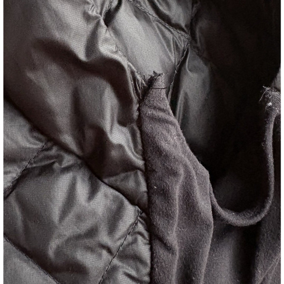 Lululemon Size 10 Down For A Run Quilted Puffer Vest Goose Down Black Full Zip - Picture 10 of 11
